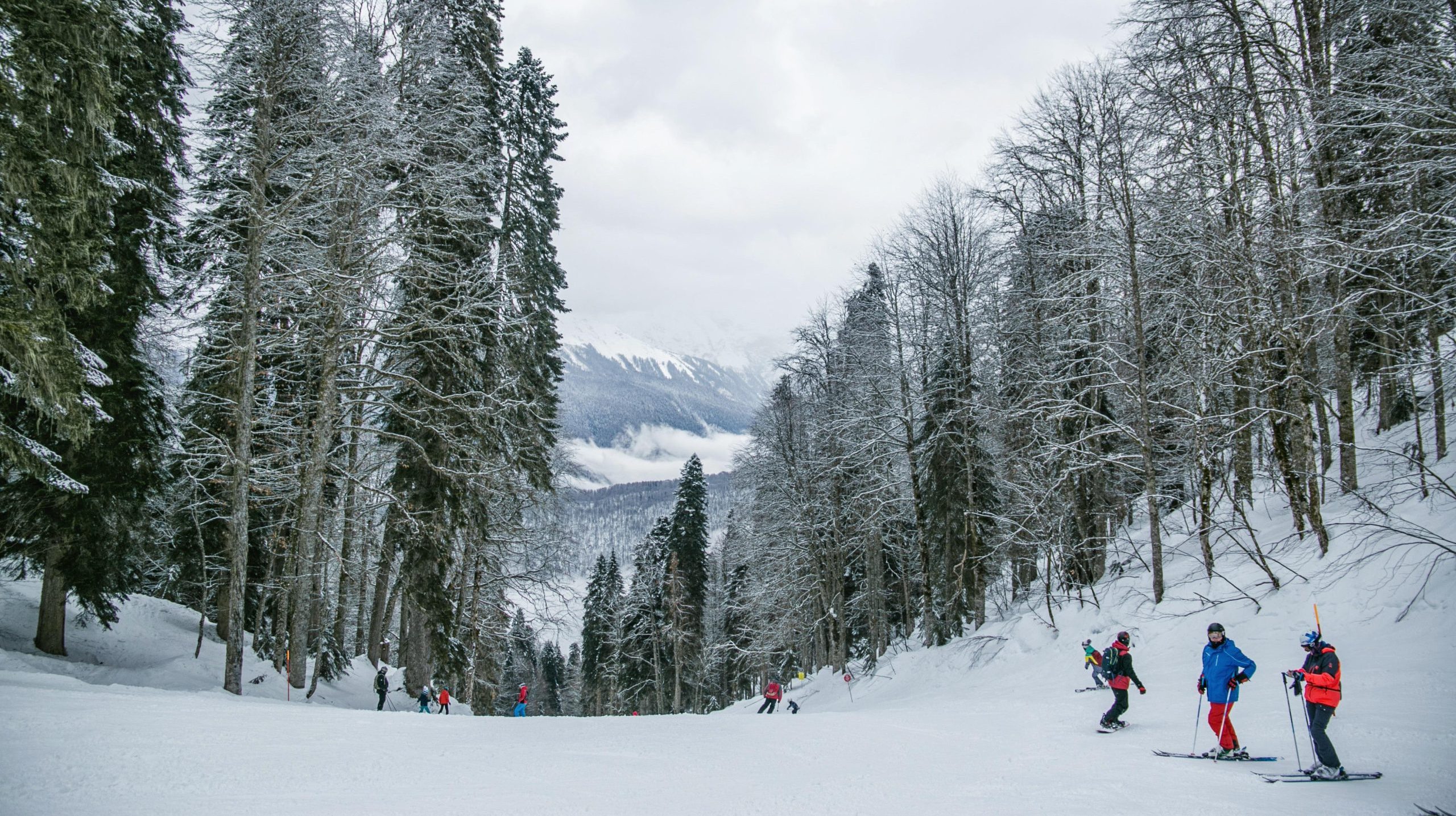 Vacances aux Jouvencelles : activités hivernales autour des Rousses